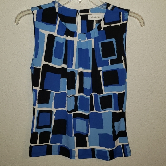 Calvin Klein Tops - CK Pleated Shell tank sleeveless top shell squares
